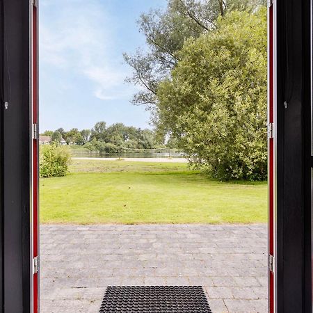 Vakantiehuis Aan Het Water -Incl Laadpaal- Ewijk Eksteriør billede